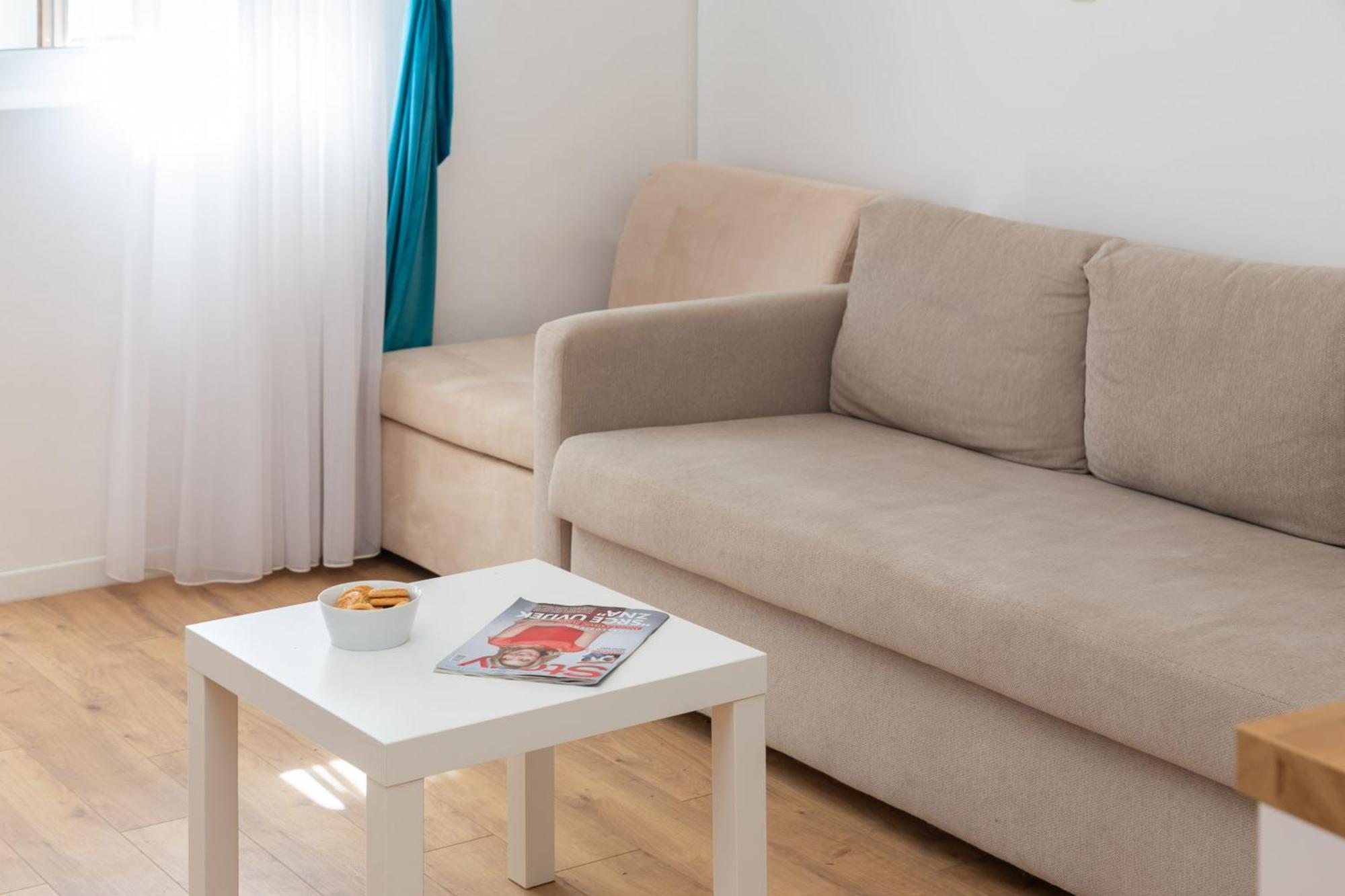 Apartments Near Central Beach With Free Parking Makarska Habitación foto