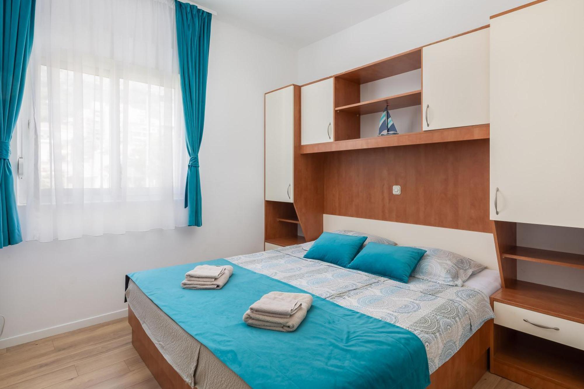 Apartments Near Central Beach With Free Parking Makarska Habitación foto