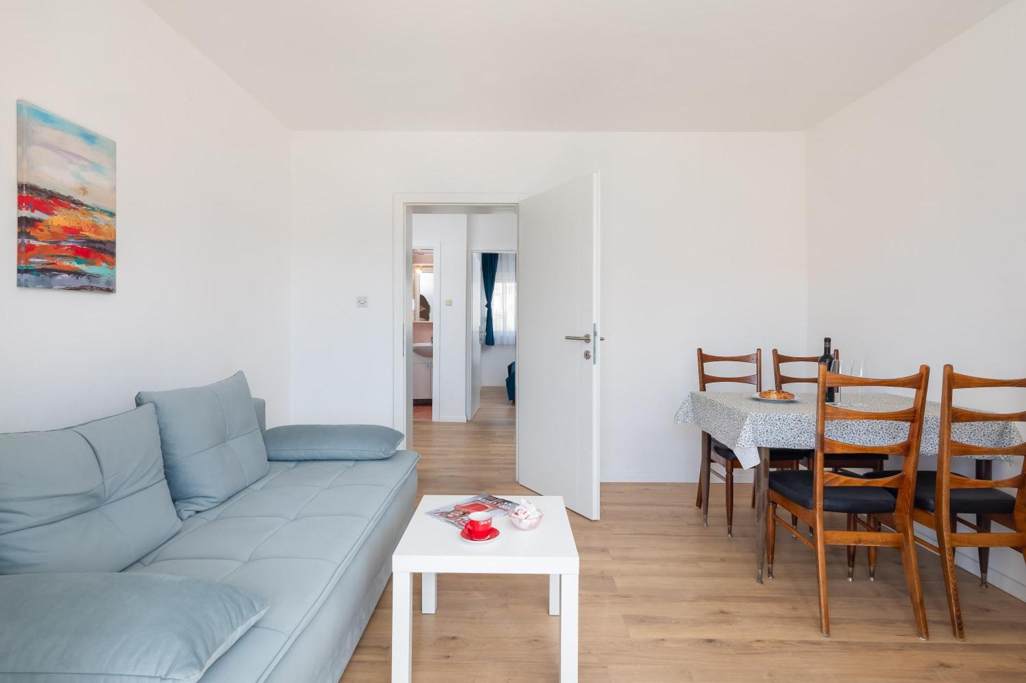 Apartments Near Central Beach With Free Parking Makarska Habitación foto