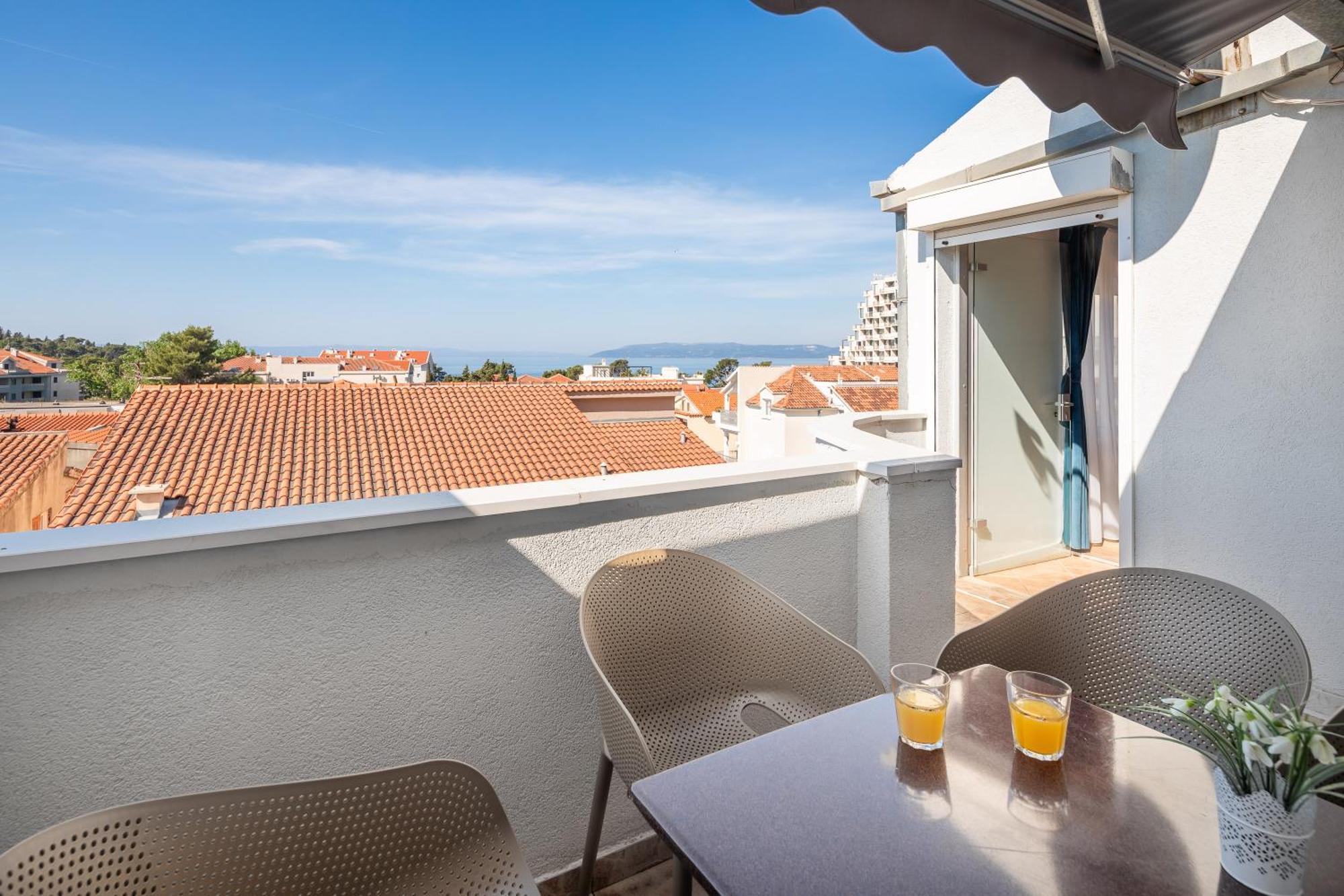 Apartments Near Central Beach With Free Parking Makarska Exterior foto